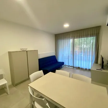 Apartamento Modern Flat 300m From The