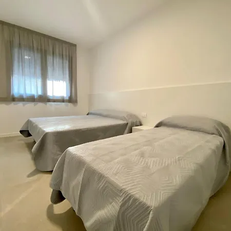 Modern Flat 300m From The